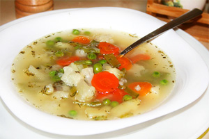 Суп овощной с цветной капусты