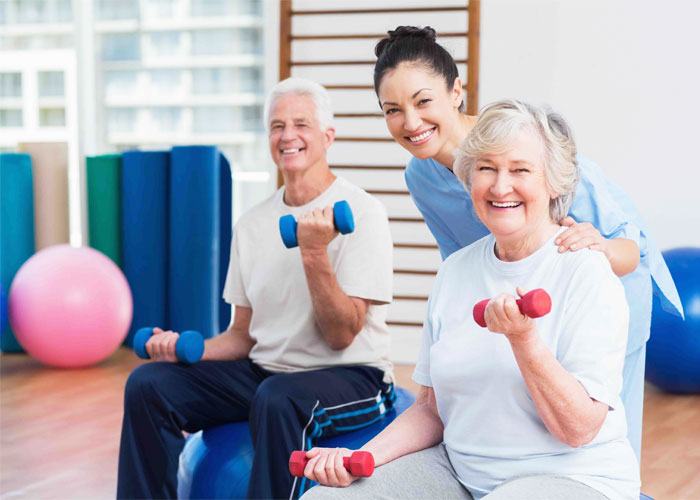 Физическая активность для пожилых людей
