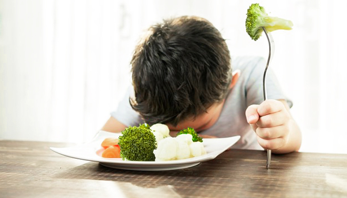 Как приучить ребенка к здоровой еде, если он не ест