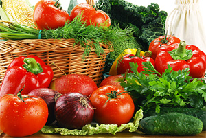 К продуктам быстрого усвоения относятся те, которые богаты на углеводы – овощи, орехи, макаронные и хлебобулочные изделия
