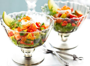 Салат с креветками и авокадо классический