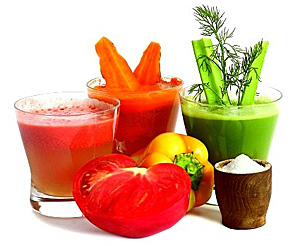 Овощные соки бывают натуральными, содержащими витамины (чаще аскорбиновую кислоту), с добавлением органических кислот, сахара, красящих, ароматических, консервирующих химических веществ. 