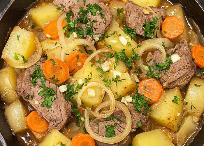 Жаркое из картофеля и говядины