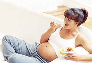 Во время беременности хочется есть просто неумолимо. 