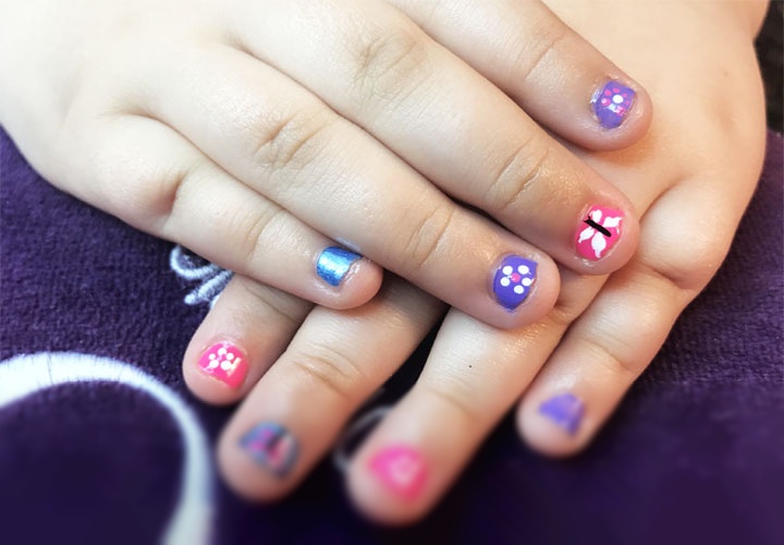 Зачем делать ребёнку маникюр?