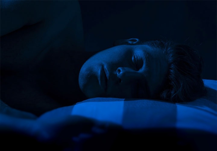 Важность полной темноты для качественного сна