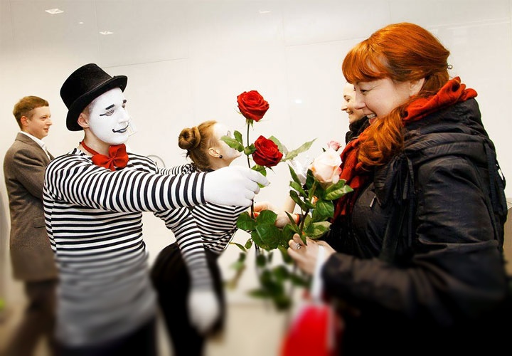 Необычные идеи офисного празднования 8 марта