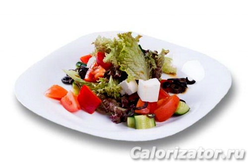 Домашний греческий салат с соевым соусом