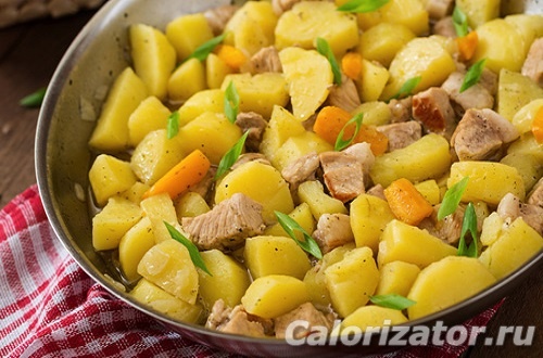 Тушеная картошка с мясом: 12 пошаговых рецептов приготовления