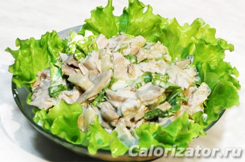 Салат курино-грибной