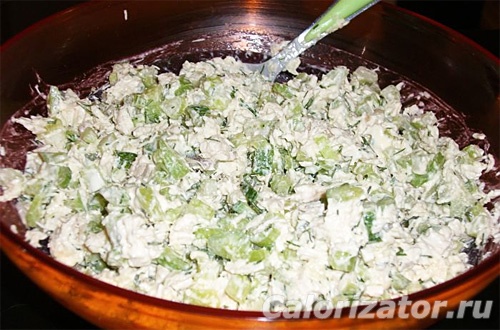 Салат из курицы, сельдерея и яблока (пошаговый фото рецепт) - ВашВкус