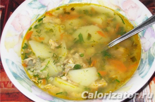 Суп из форели с картошкой, рисом и черной чечевицей