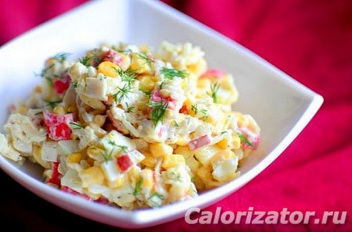 Салат из крабовых палочек с кукурузой и огурцом