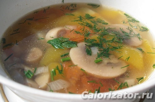 Куриный суп с грибами шампиньонами и зеленью