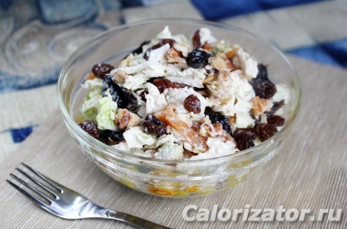 Салат с пекинской капустой и яблоком