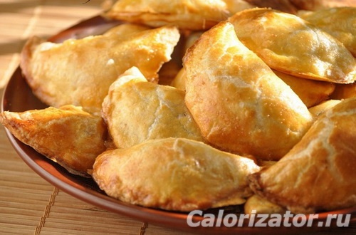 Слоеные пироги с творогом и вареньем