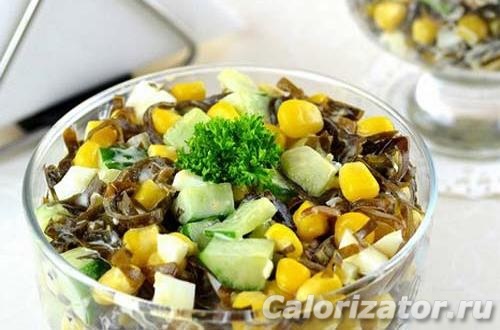 Салат из морской капусты с яйцами и маринованными огурцами - пошаговый рецепт с фото