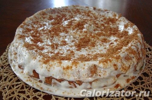 Бисквитный торт со сметанным кремом