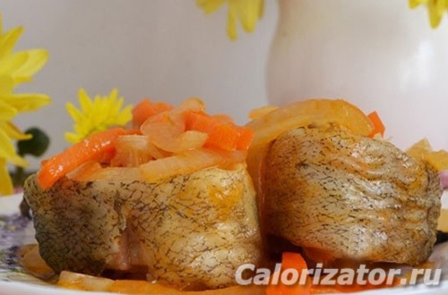 Рецепт: Минтай тушеный с луком и морковью - на плите