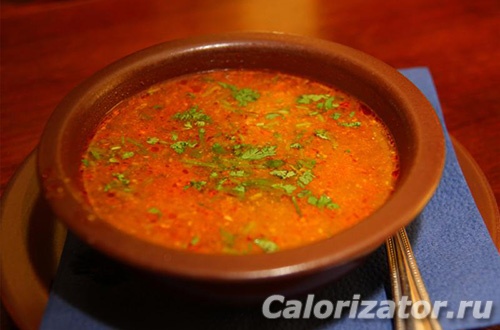 Суп Харчо из говядины с грецкими орехами, рисом и помидорами простой рецепт пошаговый