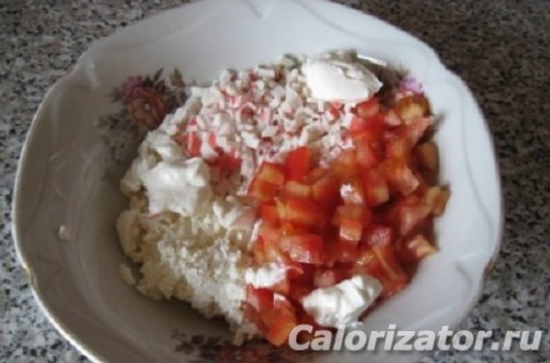 Салат из творога с крабовыми палочками