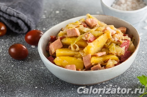 Рагу из капусты с картофелем и колбасой Рагу из капусты с картофелем и колбасой