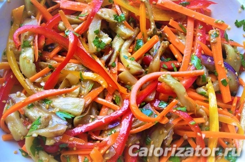 Вкусный теплый салат из овощей
