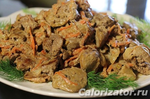 Салат с куриной печенью и свежими овощами — Доставка салатов в Красноярске — Свинья и бисер