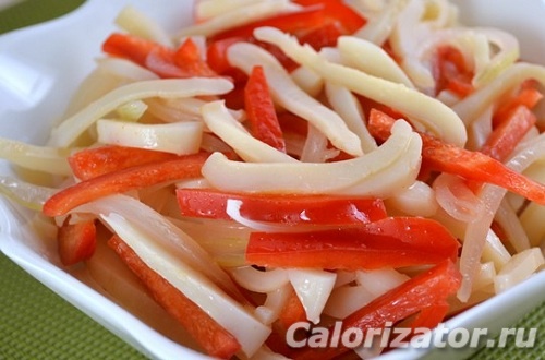 Салат из кальмаров и сладкого перца