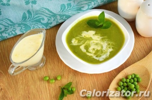 Суп из свежего зеленого гороха