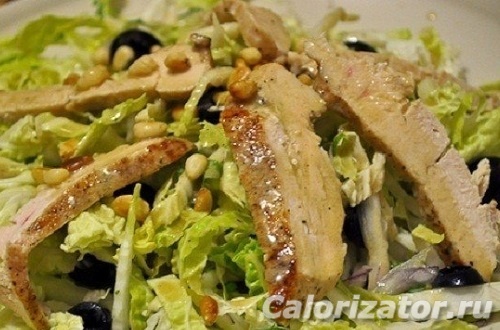 салат с белокочанной капустой и куриным филе | Дзен