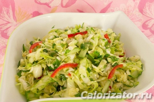 Салат из свежей капусты с огурцом и майонезом