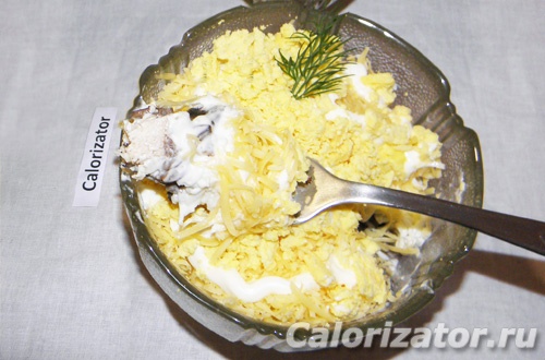 Как приготовить Салат Невеста с курицей, сыром, кукурузой и картошкой просто рецепт пошаговый