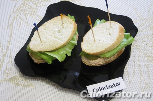 Сэндвич с салатом и тунцом