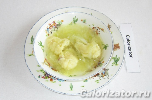 Суп капустный с клецками
