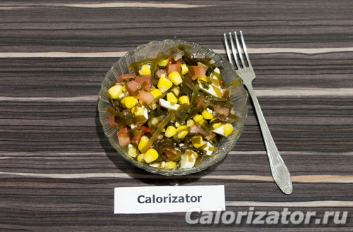 Салат из морской капусты и кукурузы