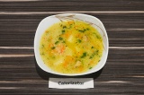Готовое блюдо: суп с кус-кусом и шампиньонами