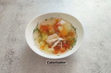 Готовое блюдо: овощной суп с индейкой