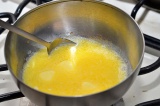 Шаг 1. Сахар растопить со сливочным маслом.