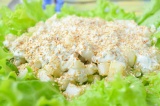 Готовое блюдо: зеленый салат с грушей