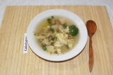 Готовое блюдо: суп с цветной капустой и грибами
