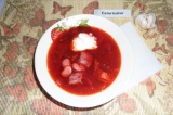 Красный борщ с мясом индейки