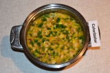 Шаг 8. Плавленый сыр добавить в суп, помешивать до полного растворения сырка.