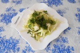 Готовое блюдо: салат три капусты