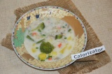 Готовое блюдо: суп овощной с плавленым сыром