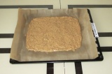 Шаг 5. Выложить тесто на коврик и отравить в духовку на 5 минут при 180 градусах